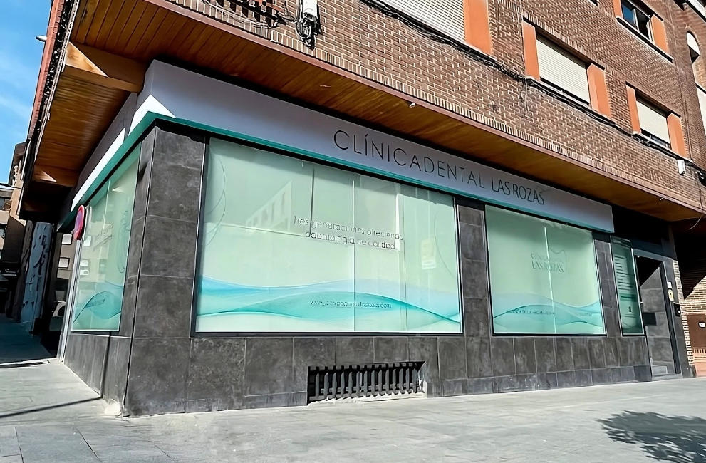 fachada clinica majadahonda - Clinica Dental Las Rozas